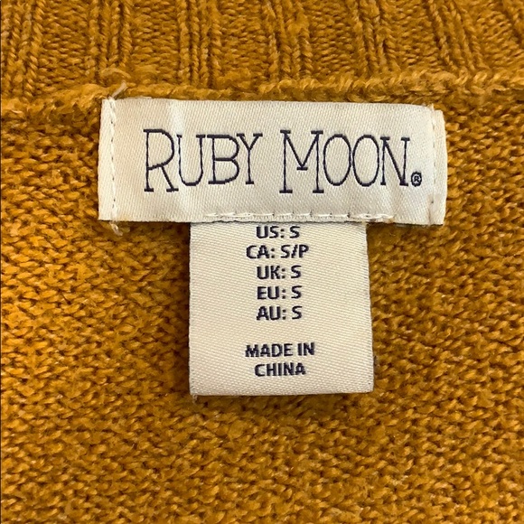Ruby Moon cartdigan - Picture 3 of 3